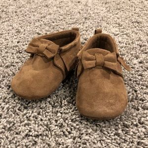 carters moccasins